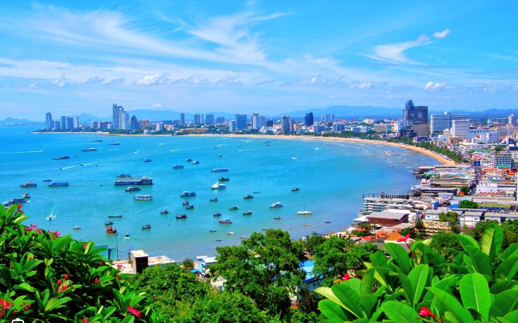 اكتشف بتايا